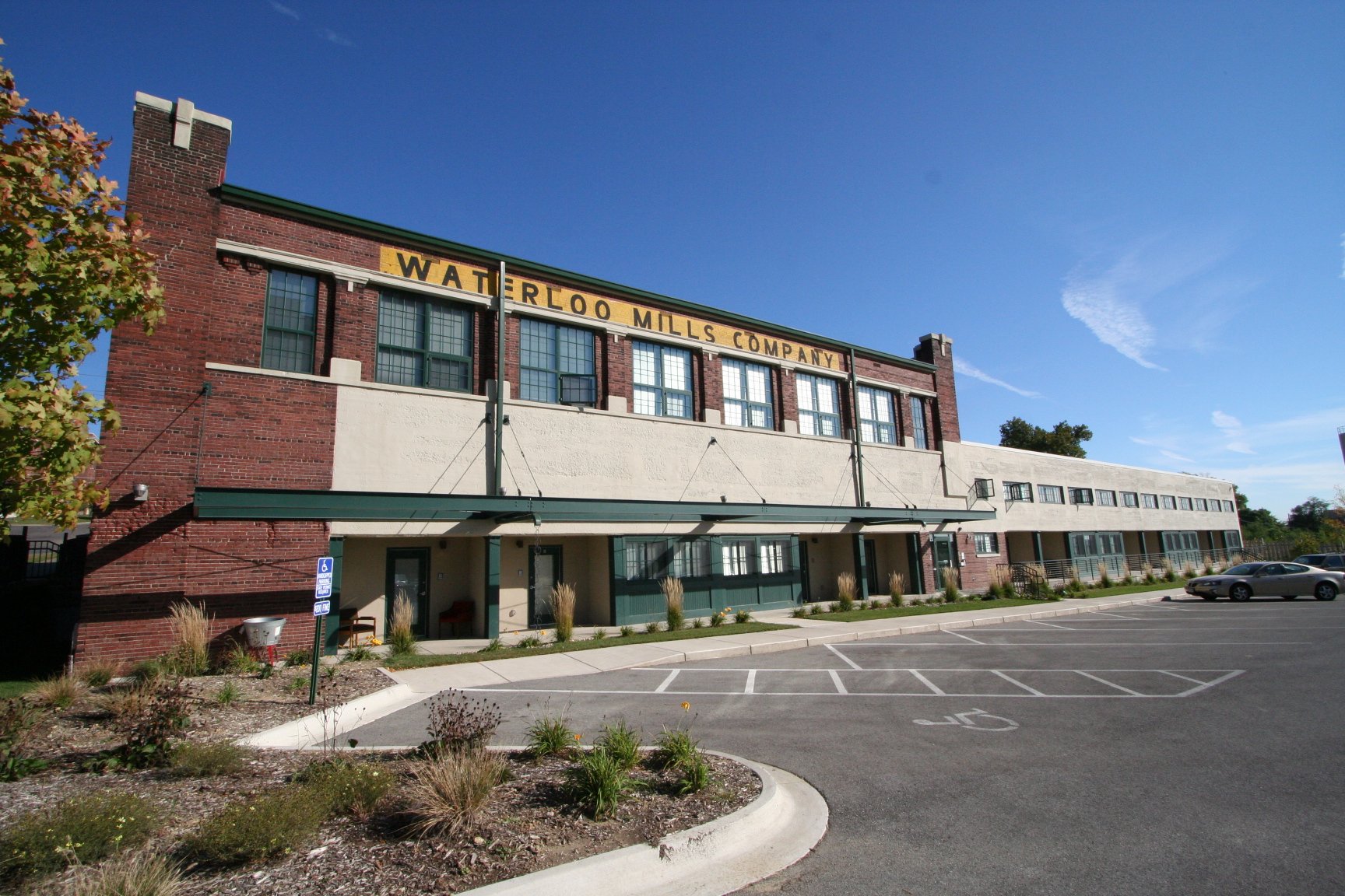 Loft apartments developed in former Quad City Tire building The